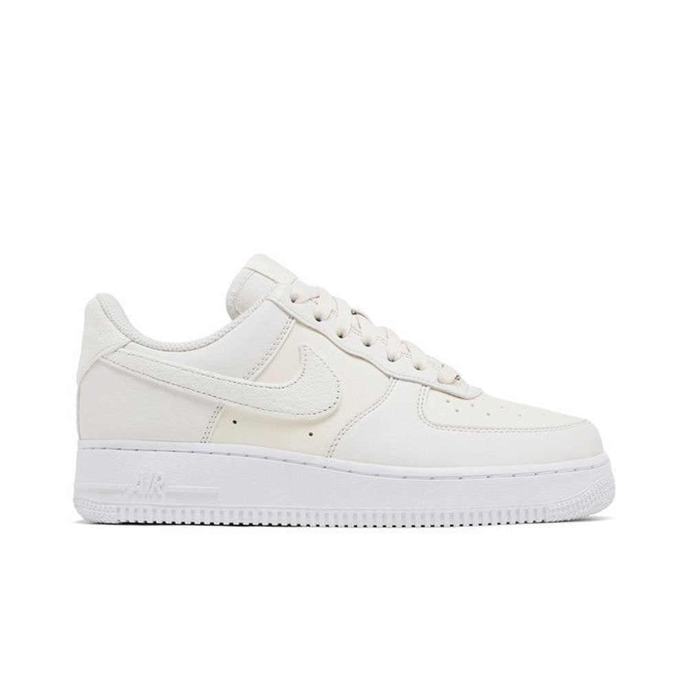 Nike Wmns Air Force 1 Low Next Nature 'Phantom Sail' – boční pohled | Purekickz