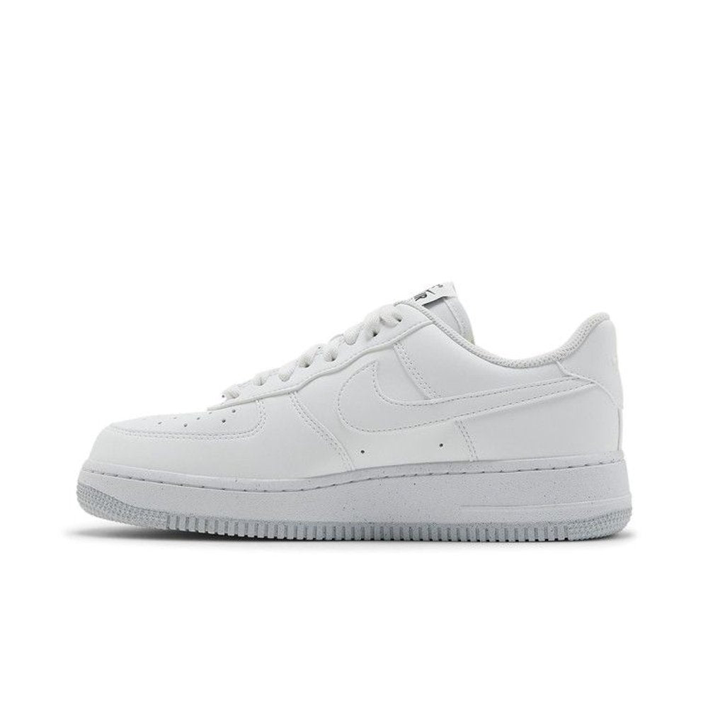 Nike Wmns Air Force 1 'Move To Zero - Triple White' – hlavní pohled | Purekickz