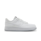 Nike Wmns Air Force 1 'Move To Zero - Triple White' – boční pohled | Purekickz