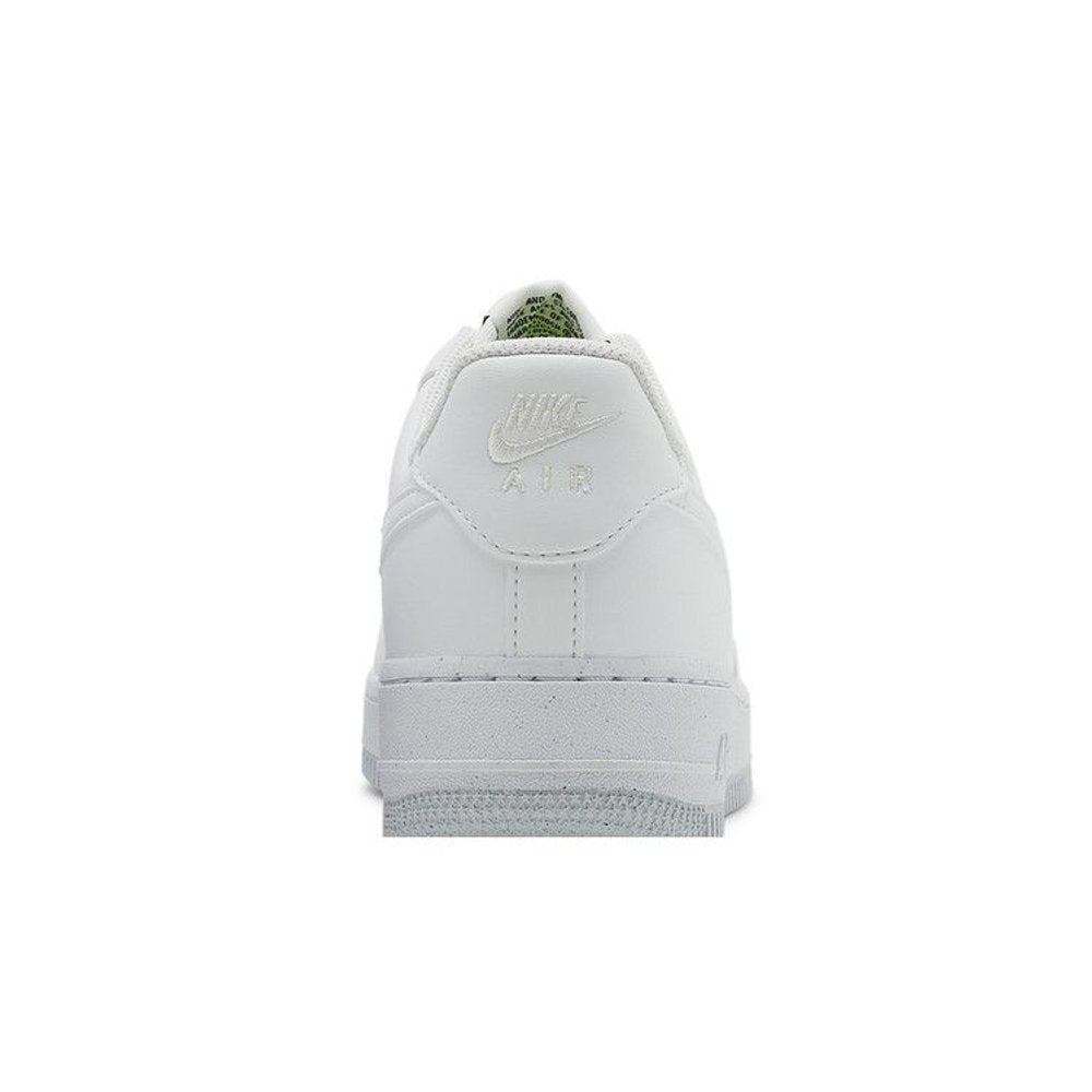 Nike Wmns Air Force 1 'Move To Zero - Triple White' – detail materiálu | Purekickz