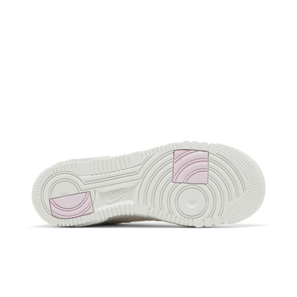 Nike Wmns Air Force 1 Pixel Light Bone Regal Pink – zadní pohled | Purekickz
