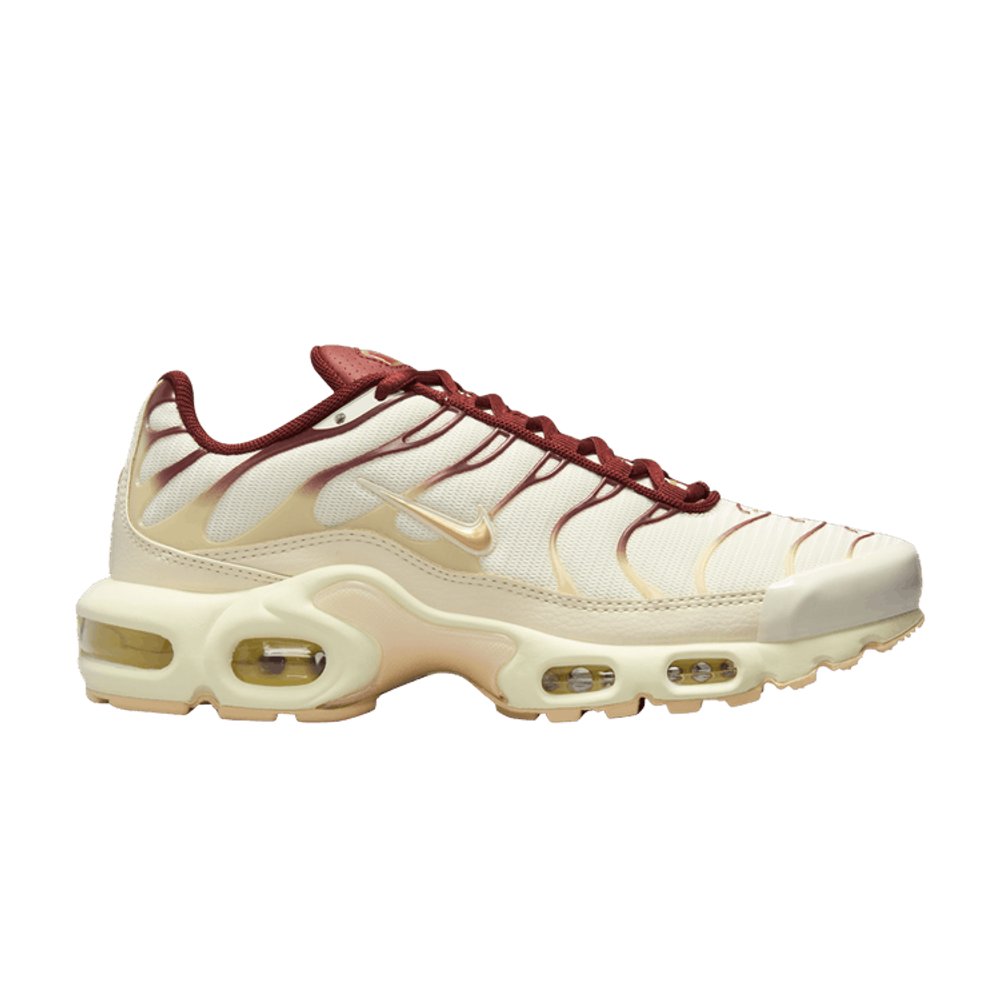 Nike Wmns Air Max Plus 'Coconut Milk Rugged Orange' – boční pohled | Purekickz