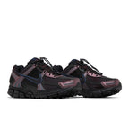 Nike Zoom Vomero 5 Burgundy Crush Midnight Navy (W) – lifestyle foto | Purekickz