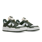 Nike Wmns Dunk Low Disrupt 'Dark Green' – lifestyle foto | Purekickz