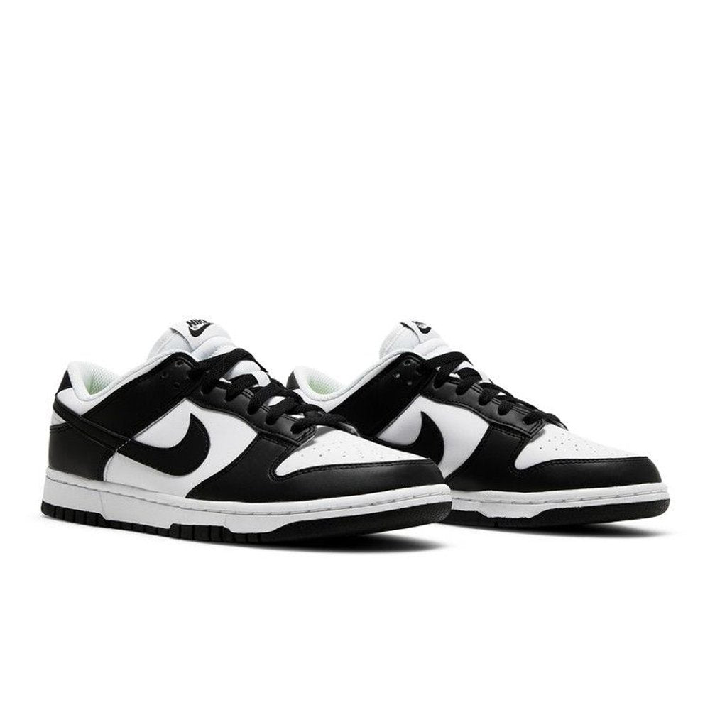 Nike Wmns Dunk Low Next Nature Black White – lifestyle foto | Purekickz