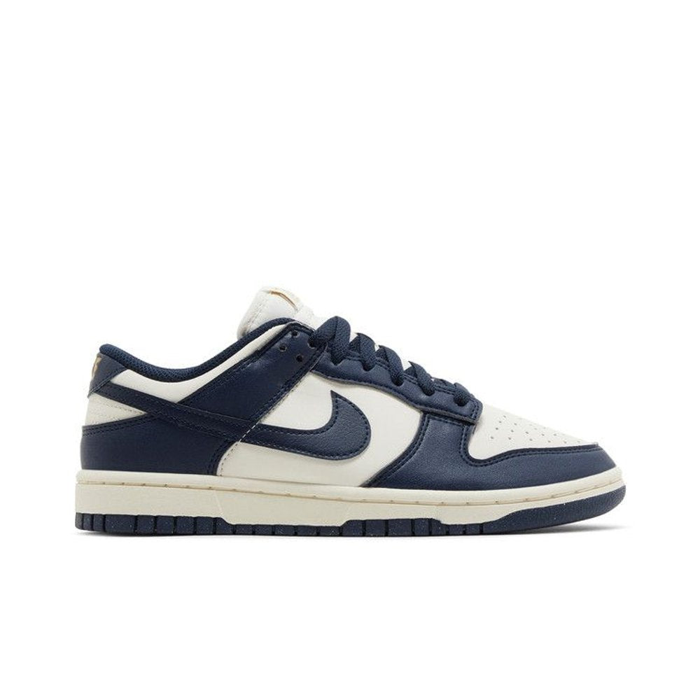Nike Wmns Dunk Low Next Nature 'Olympic' – boční pohled | Purekickz