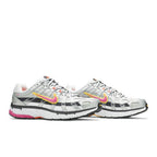 Nike Wmns P-6000 'Laser Fuchsia' – lifestyle foto | Purekickz
