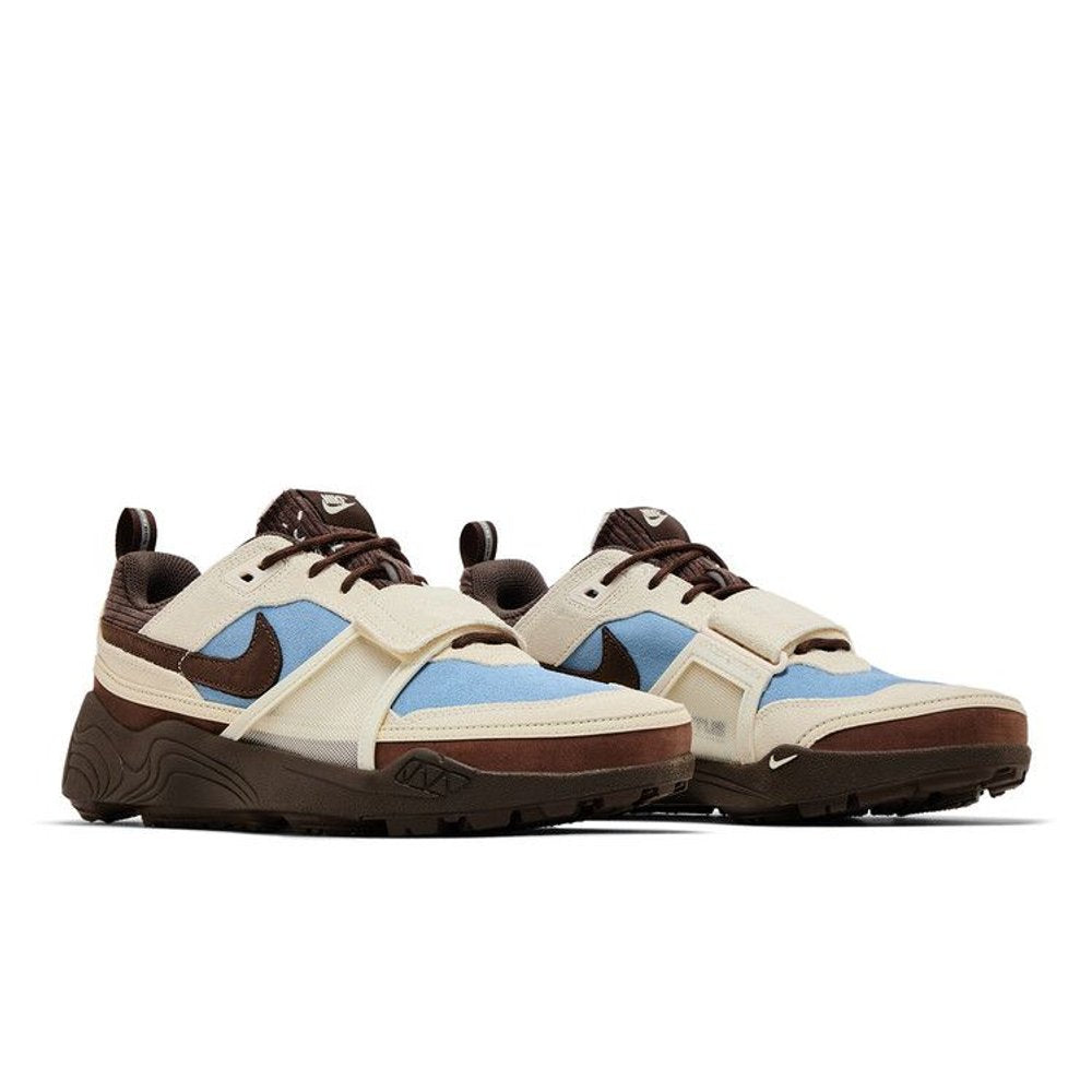 Nike Zoom Field Jaxx Travis Scott Leche Blue – lifestyle foto | Purekickz