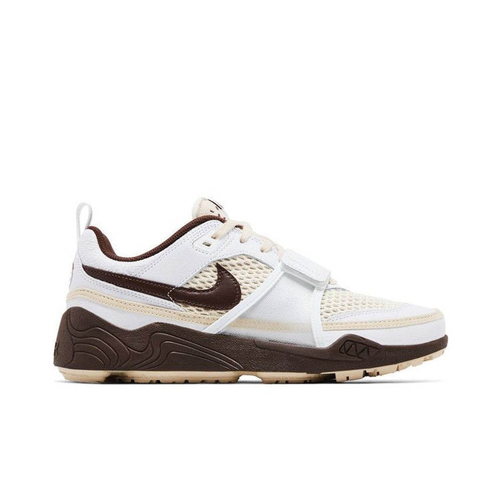 Nike Zoom Field Jaxx Travis Scott Light Chocolate – boční pohled | Purekickz
