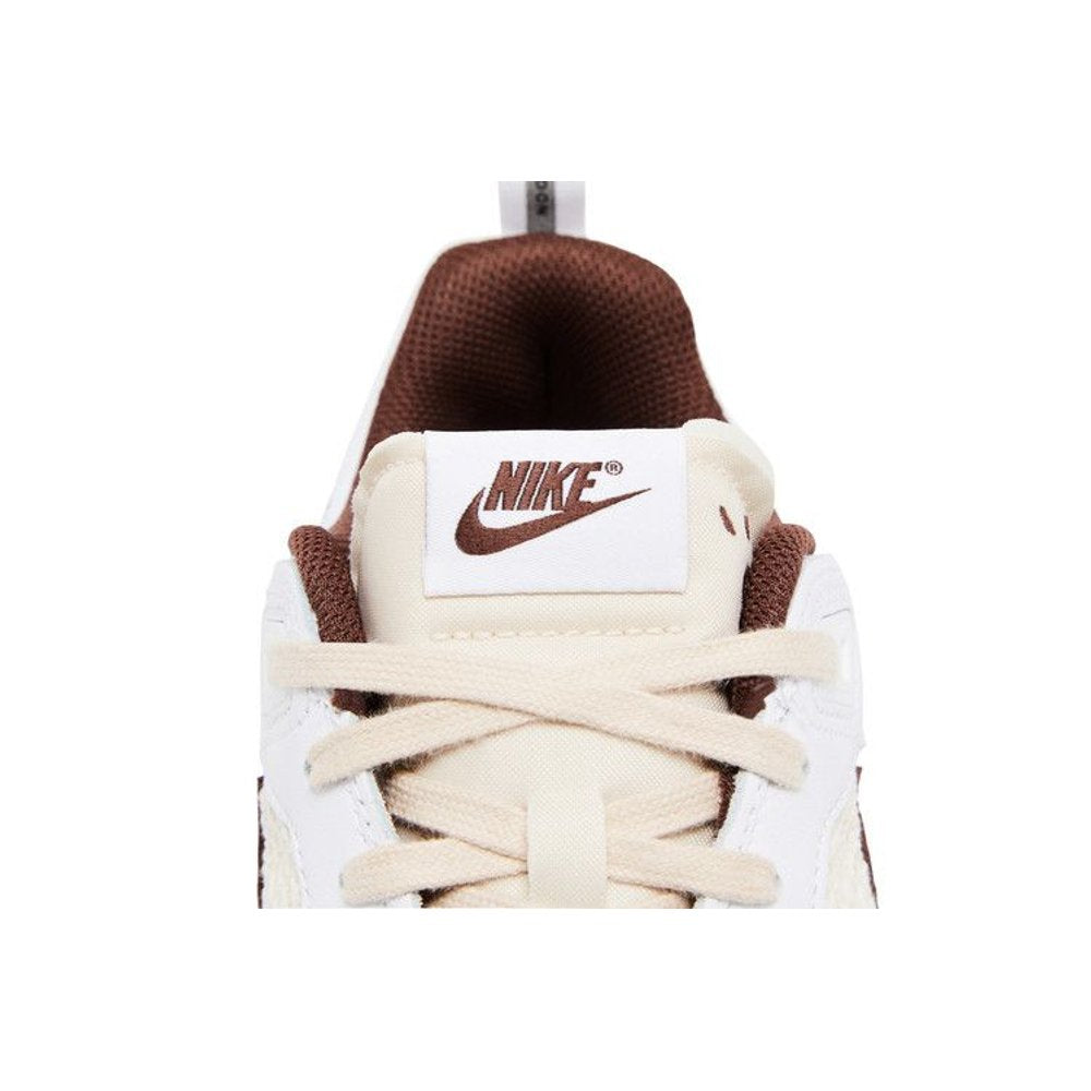 Nike Zoom Field Jaxx Travis Scott Light Chocolate