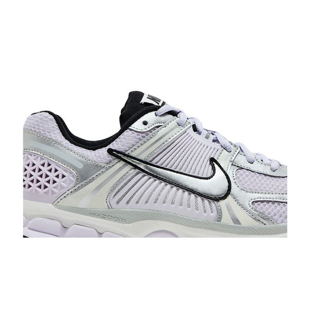 Nike Zoom Vomero 5 Barely Grape Photon Dust Summit White Metallic Silver (W) – detail | Purekickz