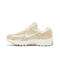 Nike Zoom Vomero 5 Beach Light Khaki (Women's) – hlavní pohled | Purekickz