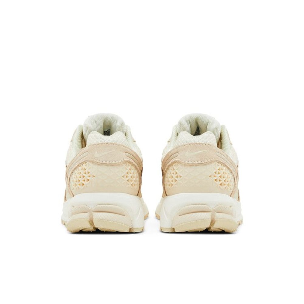 Nike Zoom Vomero 5 Beach Light Khaki (Women's) – podrážka | Purekickz