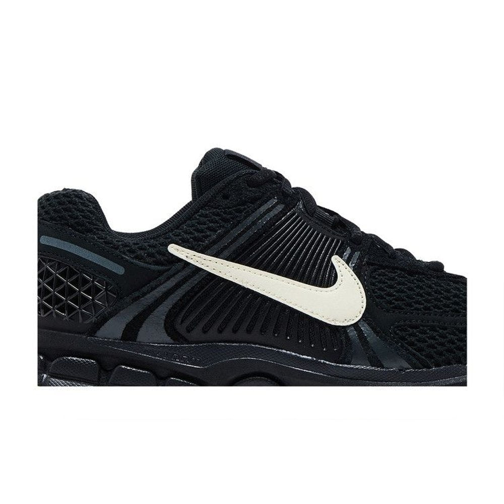 Nike Zoom Vomero 5 Black Gum – detail | Purekickz