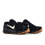 Nike Zoom Vomero 5 Black Gum – lifestyle foto | Purekickz