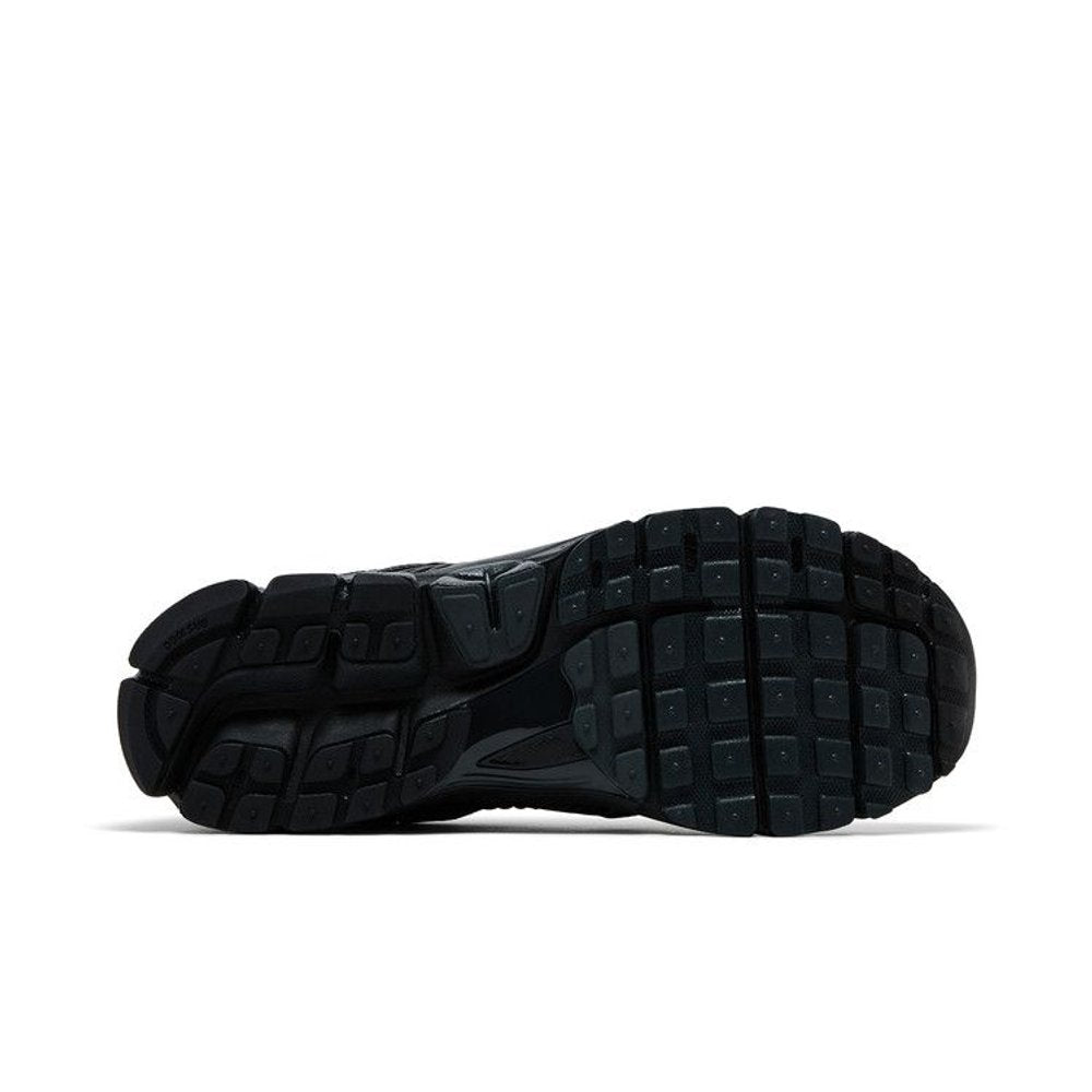 Nike Zoom Vomero 5 Black Reflective – zadní pohled | Purekickz