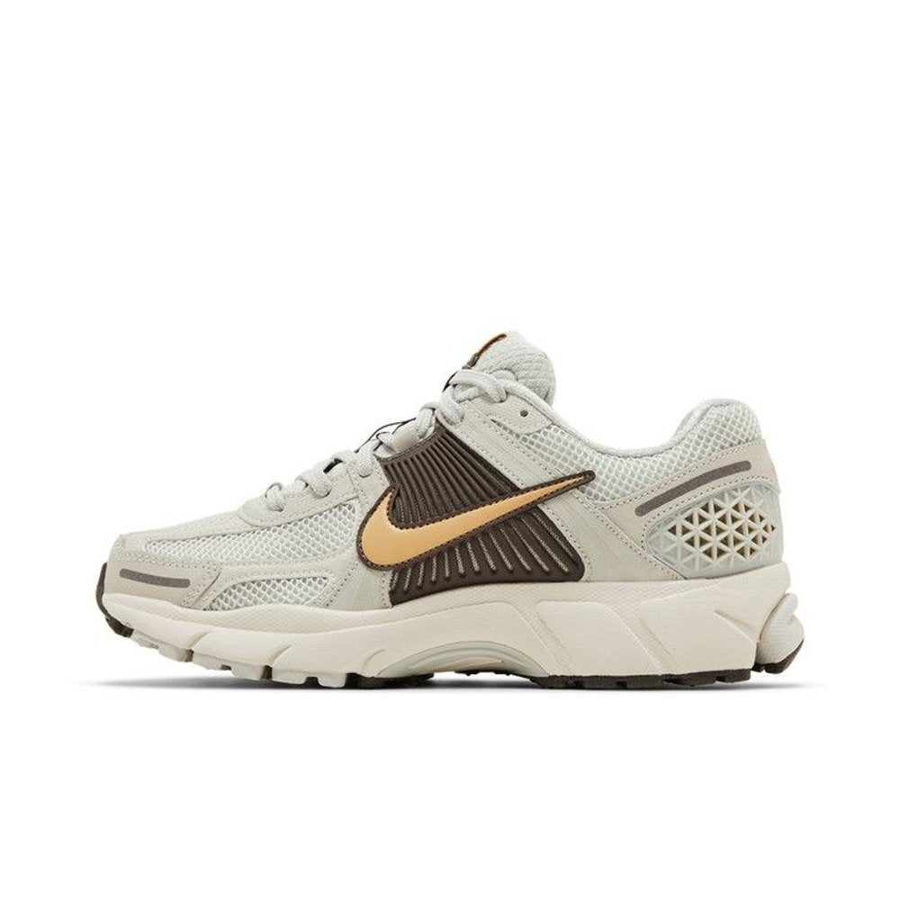 Nike Zoom Vomero 5 Light Bone Ironstone (W) – hlavní pohled | Purekickz