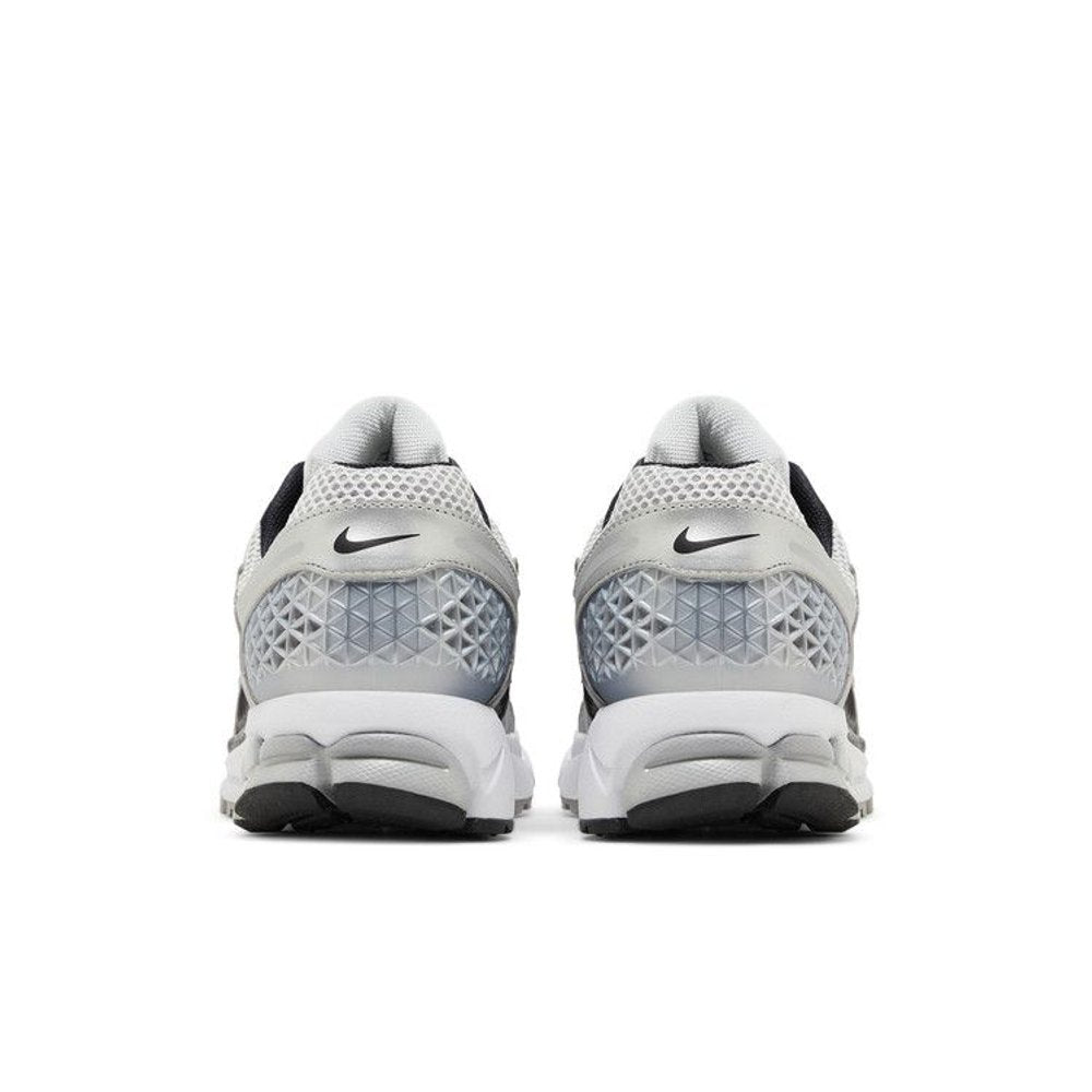 Nike Zoom Vomero 5 Metallic Silver Black – podrážka | Purekickz