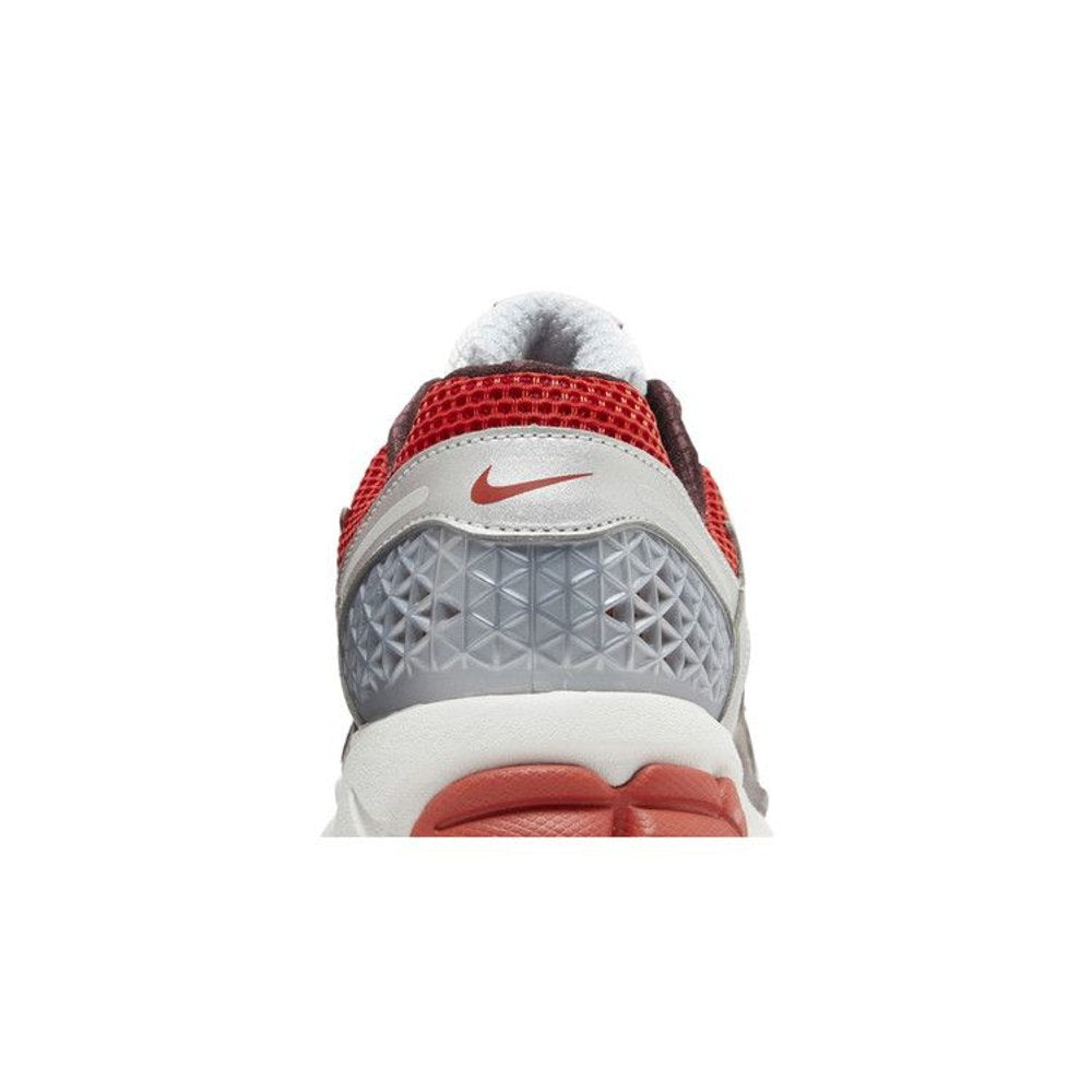 Nike Zoom Vomero 5 Mystic Red (W) – detail materiálu | Purekickz