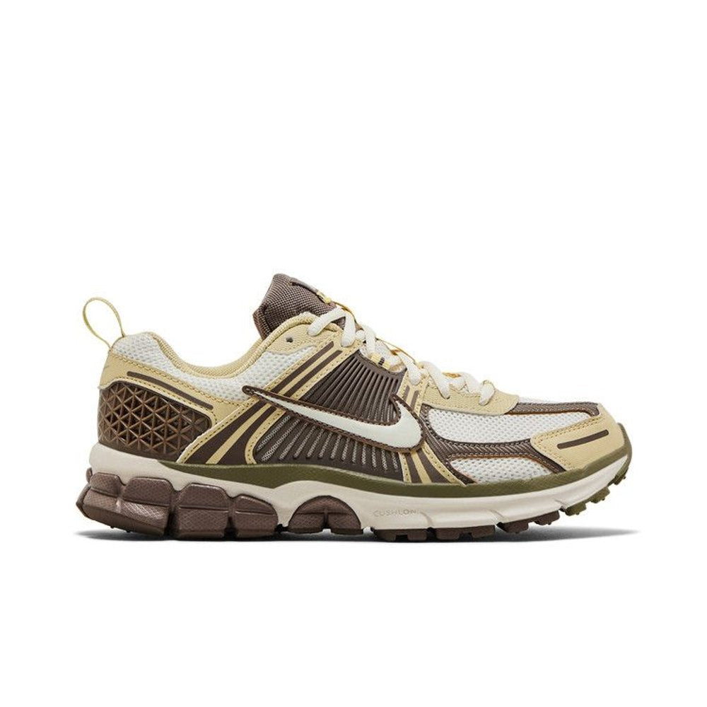 Nike Zoom Vomero 5 Pale Ivory Mink Brown (GS) – boční pohled | Purekickz