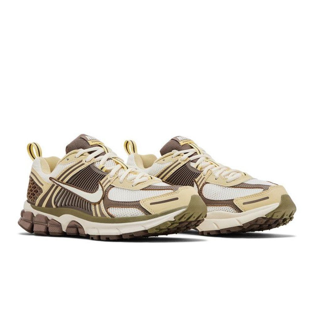 Nike Zoom Vomero 5 Pale Ivory Mink Brown (GS) – lifestyle foto | Purekickz
