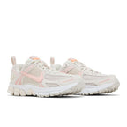 Nike Zoom Vomero 5 Phantom Echo Pink (GS) – lifestyle foto | Purekickz