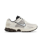 Nike Zoom Vomero 5 Phantom Light Iron Ore (W) – boční pohled | Purekickz