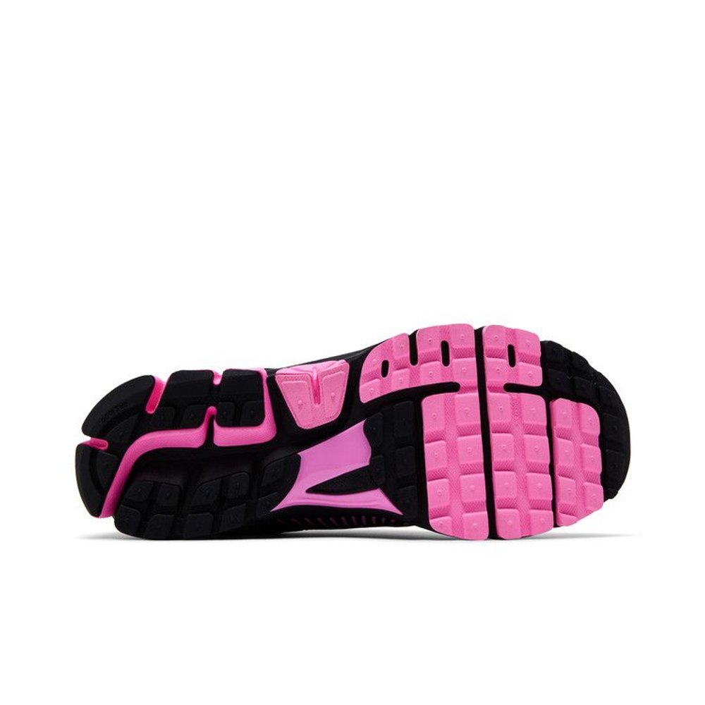 Nike Zoom Vomero 5 Pink Spell Black (W) – zadní pohled | Purekickz