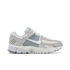 Nike Zoom Vomero 5 Pure Platinum Platinum Tint Wolf Grey Summit White (W) – boční pohled | Purekickz