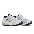 Nike Zoom Vomero 5 Pure Platinum (W) – lifestyle foto | Purekickz