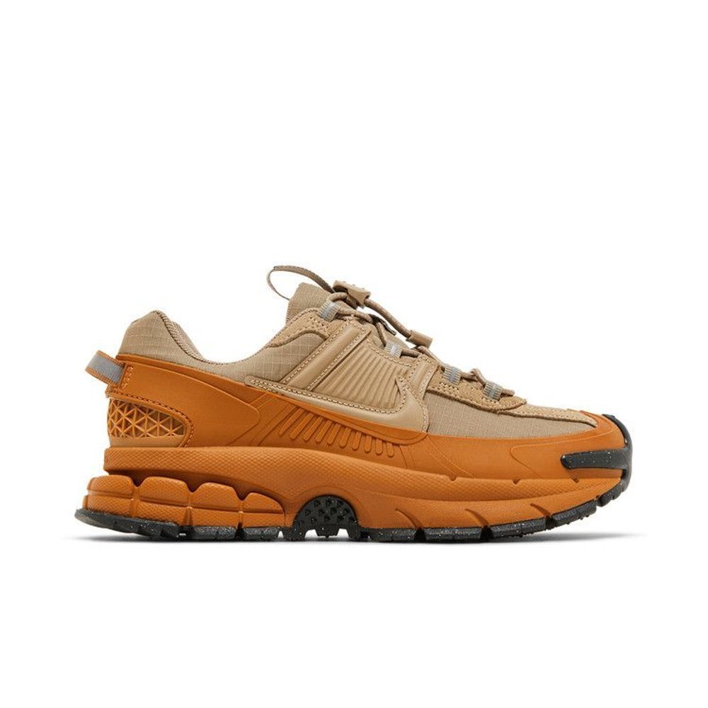 Nike Zoom Vomero 5 Roam Flax (W)