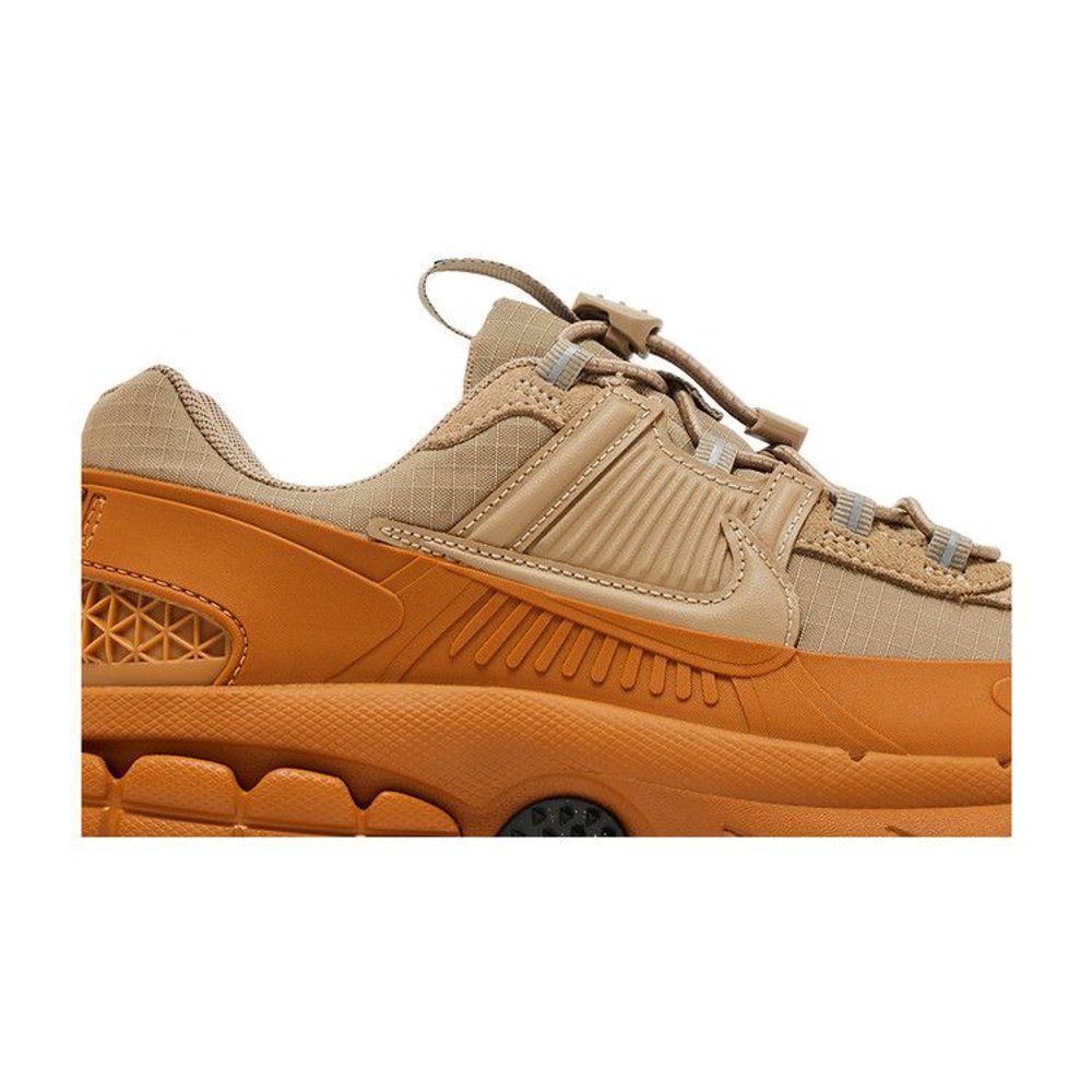 Nike Zoom Vomero 5 Roam Flax (W) – detail | Purekickz