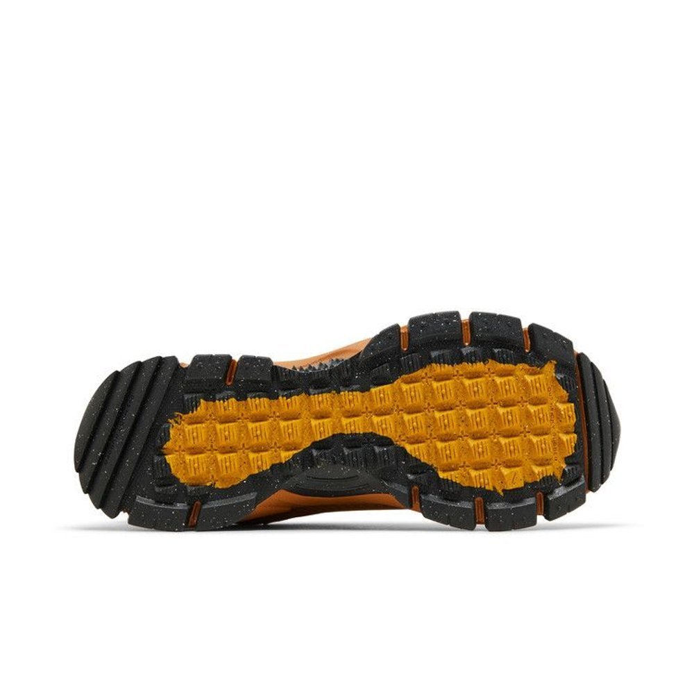 Nike Zoom Vomero 5 Roam Flax (W) – zadní pohled | Purekickz
