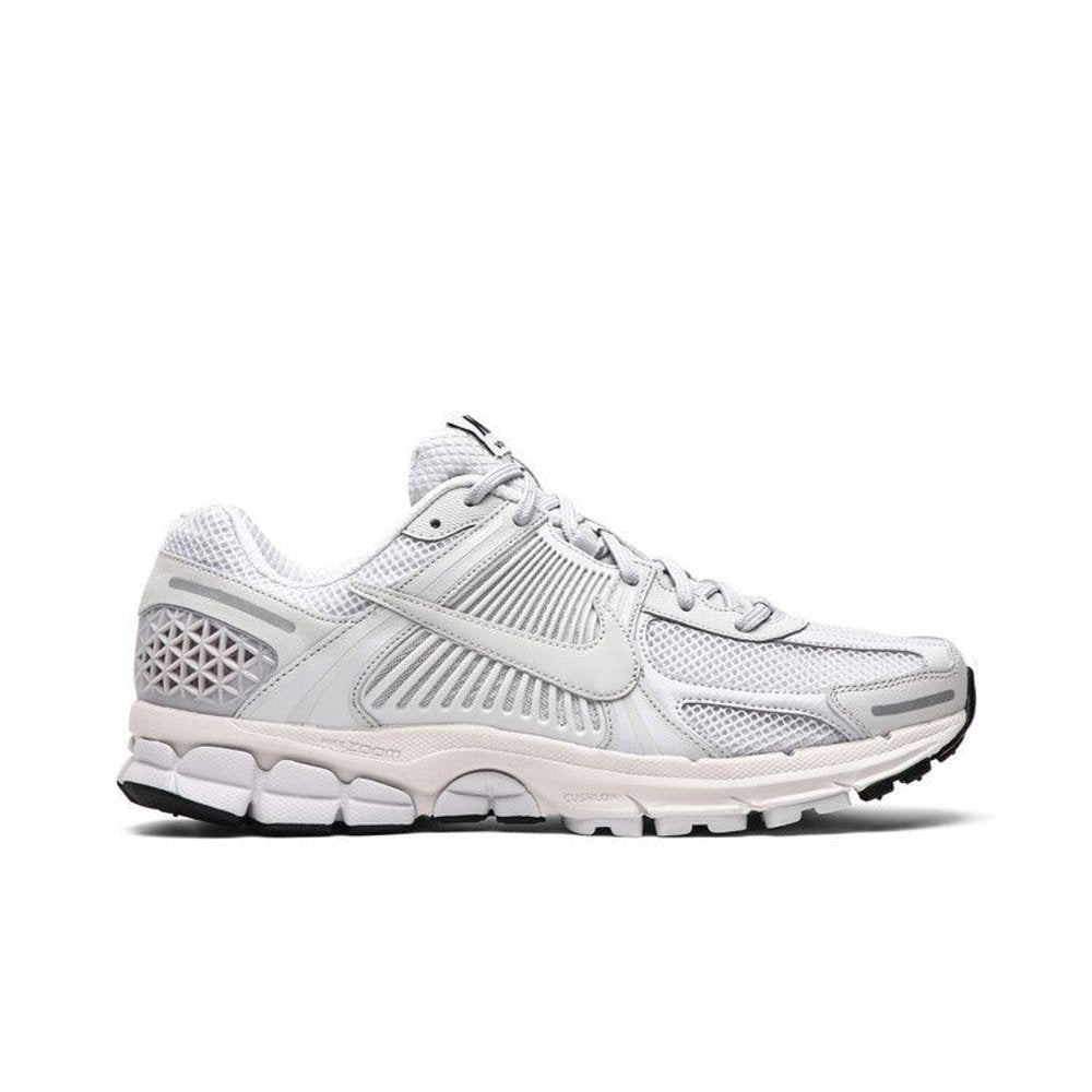 Nike Zoom Vomero 5 SP Vast Grey – boční pohled | Purekickz
