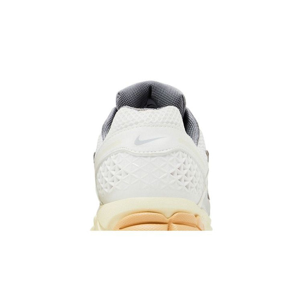 Nike Zoom Vomero 5 Summit White Pure Platinum (W)