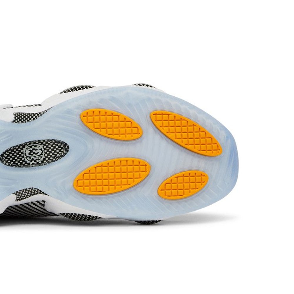 NOCTA x Nike Glide 'Black White' – pohled shora | Purekickz