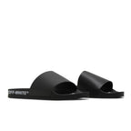 OFF-WHITE Industrial Belt Slides Black White – lifestyle foto | Purekickz