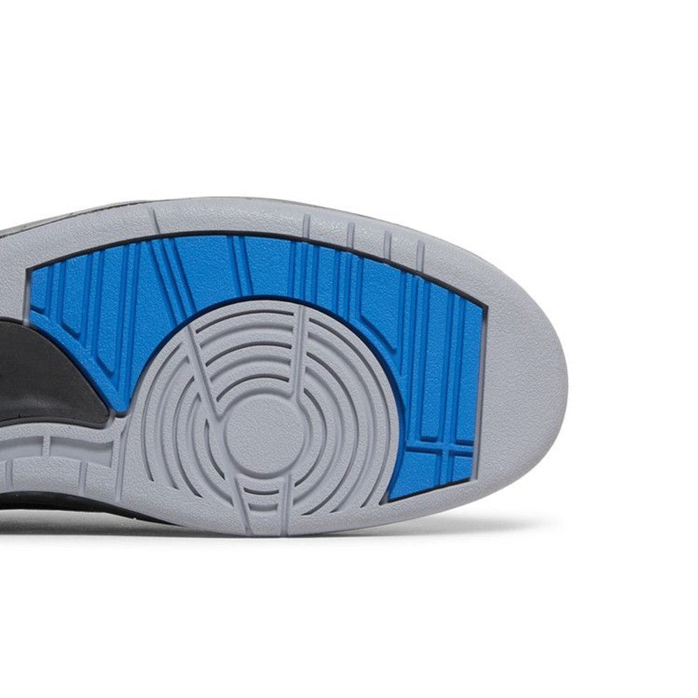 Off-White x Air Jordan 2 Retro Low SP 'Black Varsity Royal' – pohled shora | Purekickz