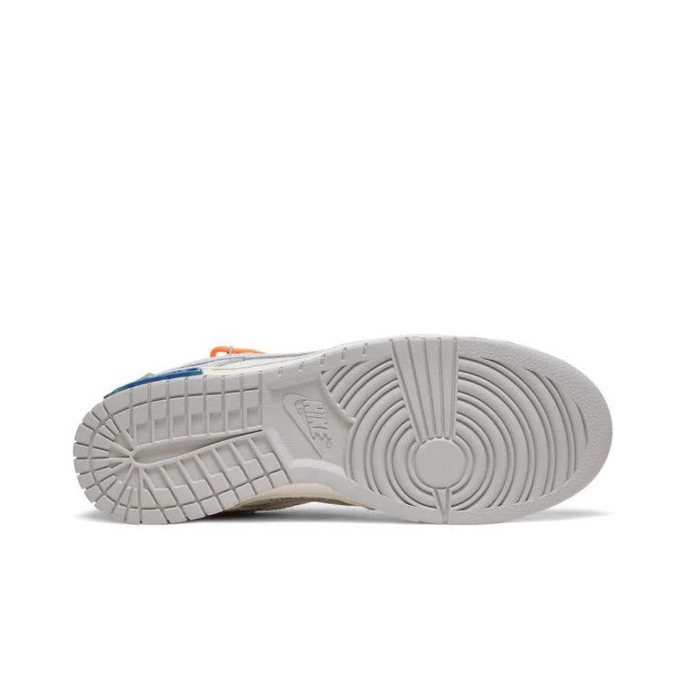 Off-White x Nike Dunk Low 'Lot 31 of 50' – zadní pohled | Purekickz