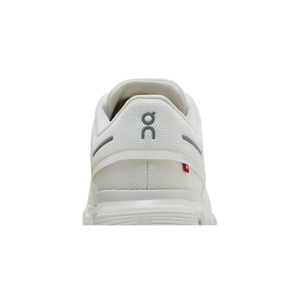 ON Cloud 6 'Triple White'