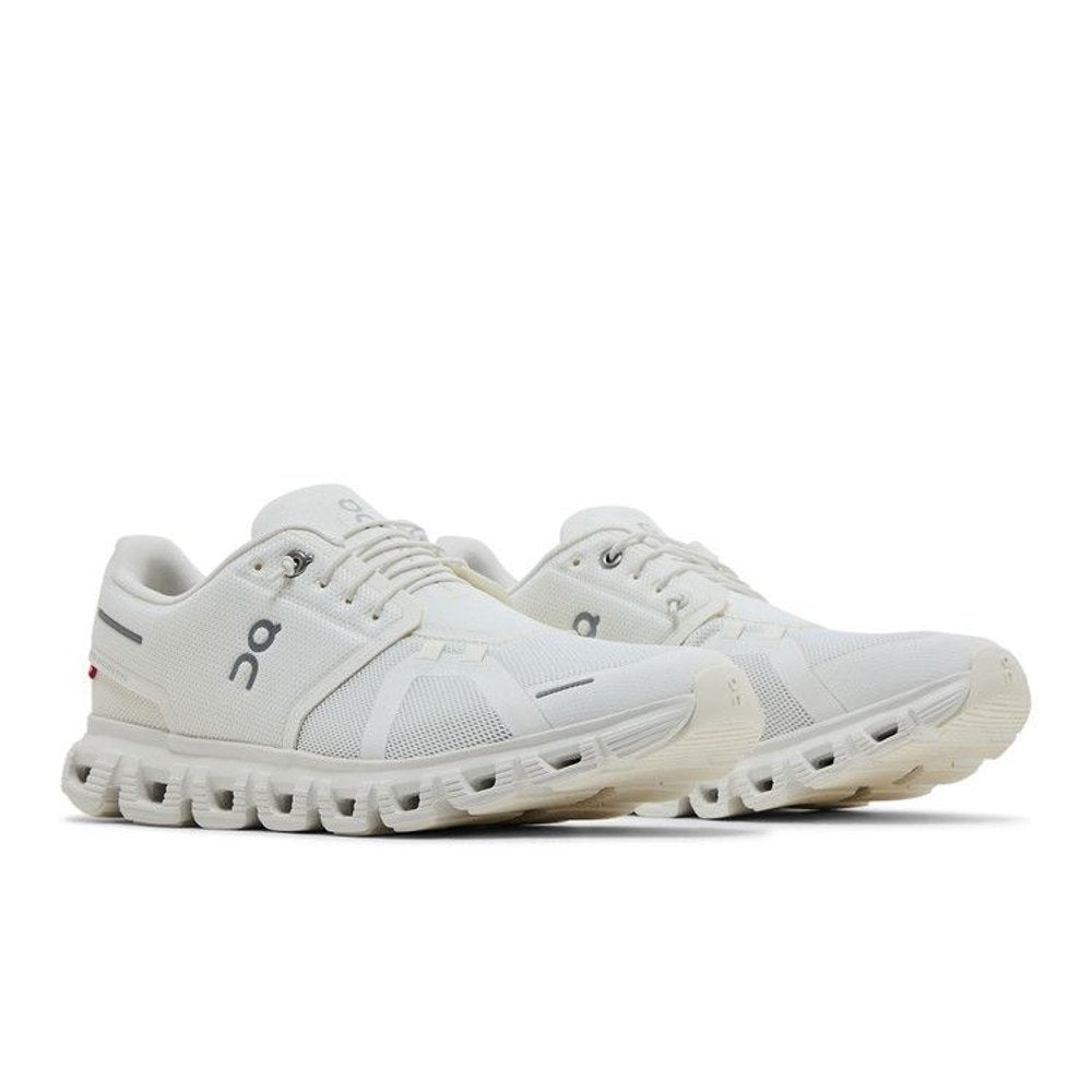 ON Cloud 6 'Triple White'