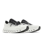 On Running Cloudtilt Black Ivory – lifestyle foto | Purekickz
