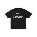 Palace x Nike Font Swoosh T-shirt Black – boční pohled | Purekickz