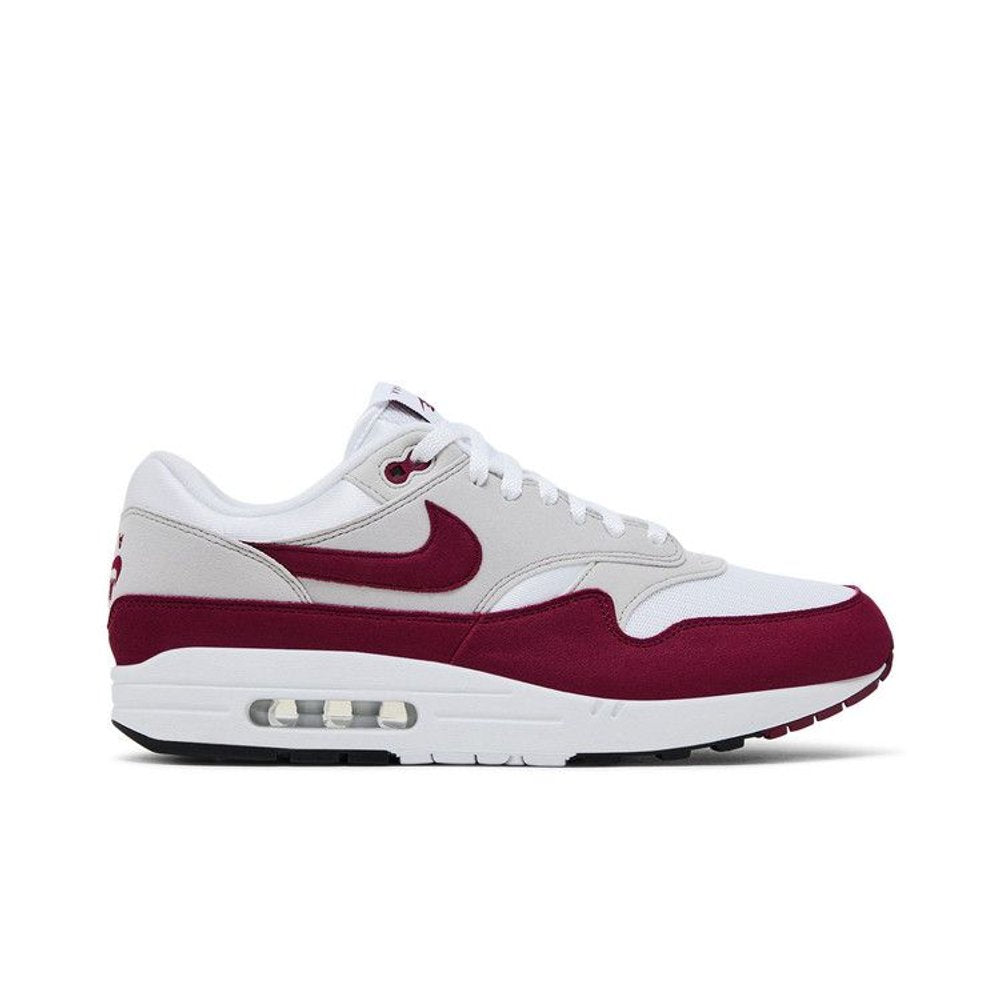 Stranger Things x Nike Air Max 1 'Steve Harrington' – boční pohled | Purekickz
