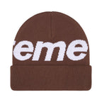 Supreme Big Logo Beanie (FW25) Brown – boční pohled | Purekickz