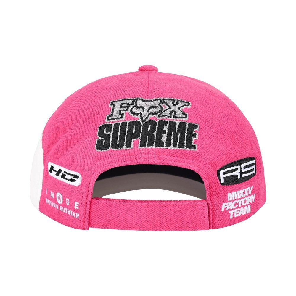 Supreme Fox Racing 6-Panel (FW25) White – boční pohled | Purekickz
