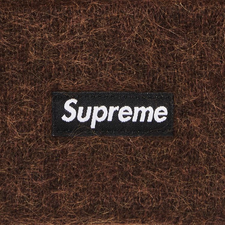 Supreme Mohair Beanie (FW24) Dark Brown – zadní pohled | Purekickz