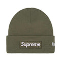 Supreme New Era Box Logo Beanie (FW25) Light Olive – hlavní pohled | Purekickz