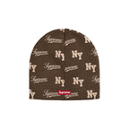 Supreme New Era Monogram Beanie Brown – boční pohled | Purekickz