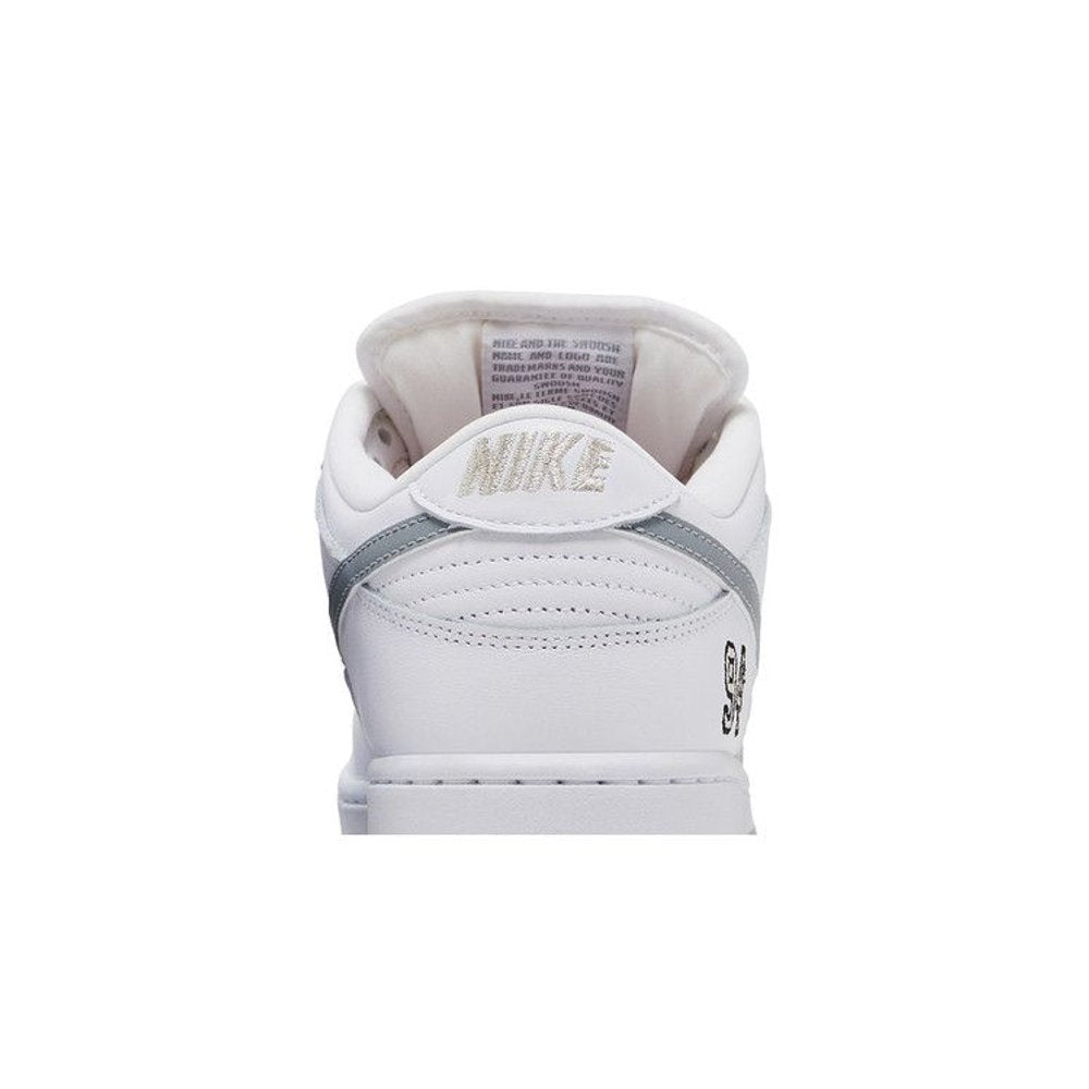 Supreme x Nike Dunk Low SB 'White Metallic Silver'